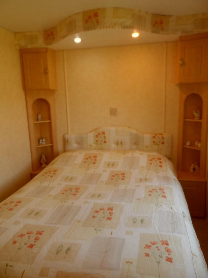 Luxury Mobile Home Near Perranporth Situated On A Quiet Farm トルーロー エクステリア 写真